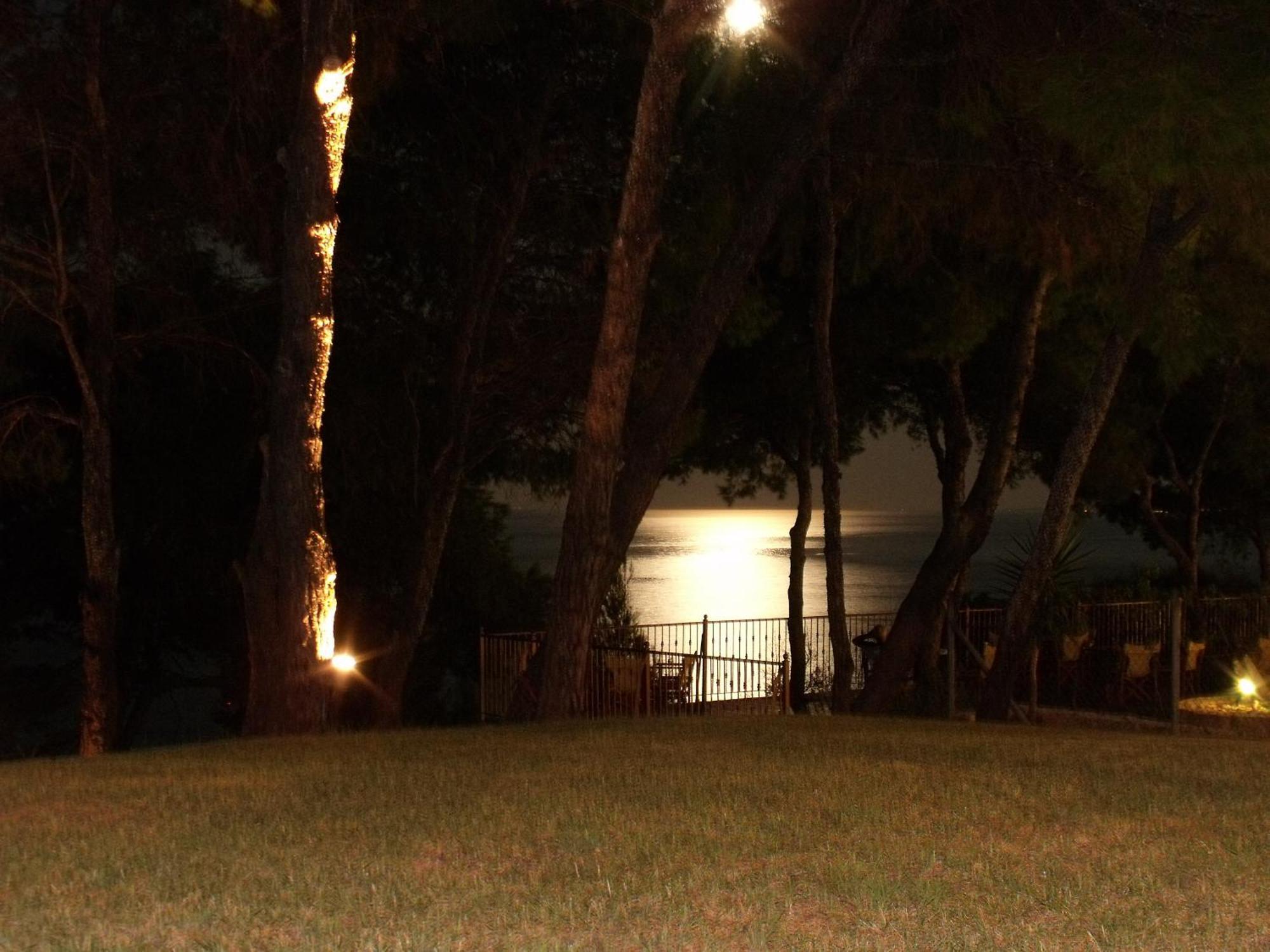 Country Inn Kallithea  Esterno foto