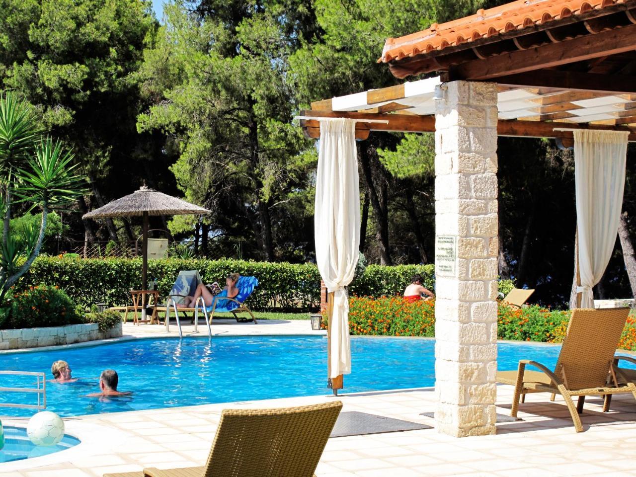 Country Inn Kallithea  Esterno foto