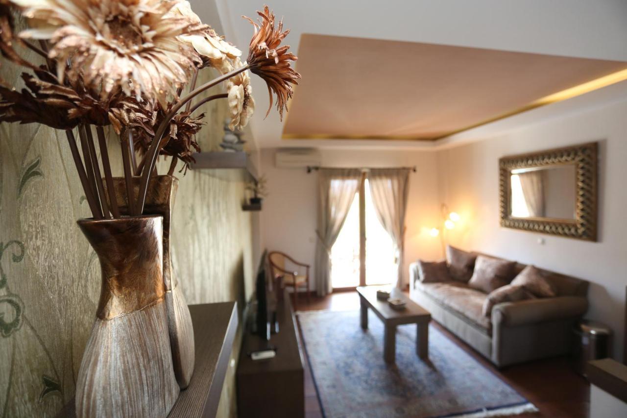 Country Inn Kallithea  Esterno foto